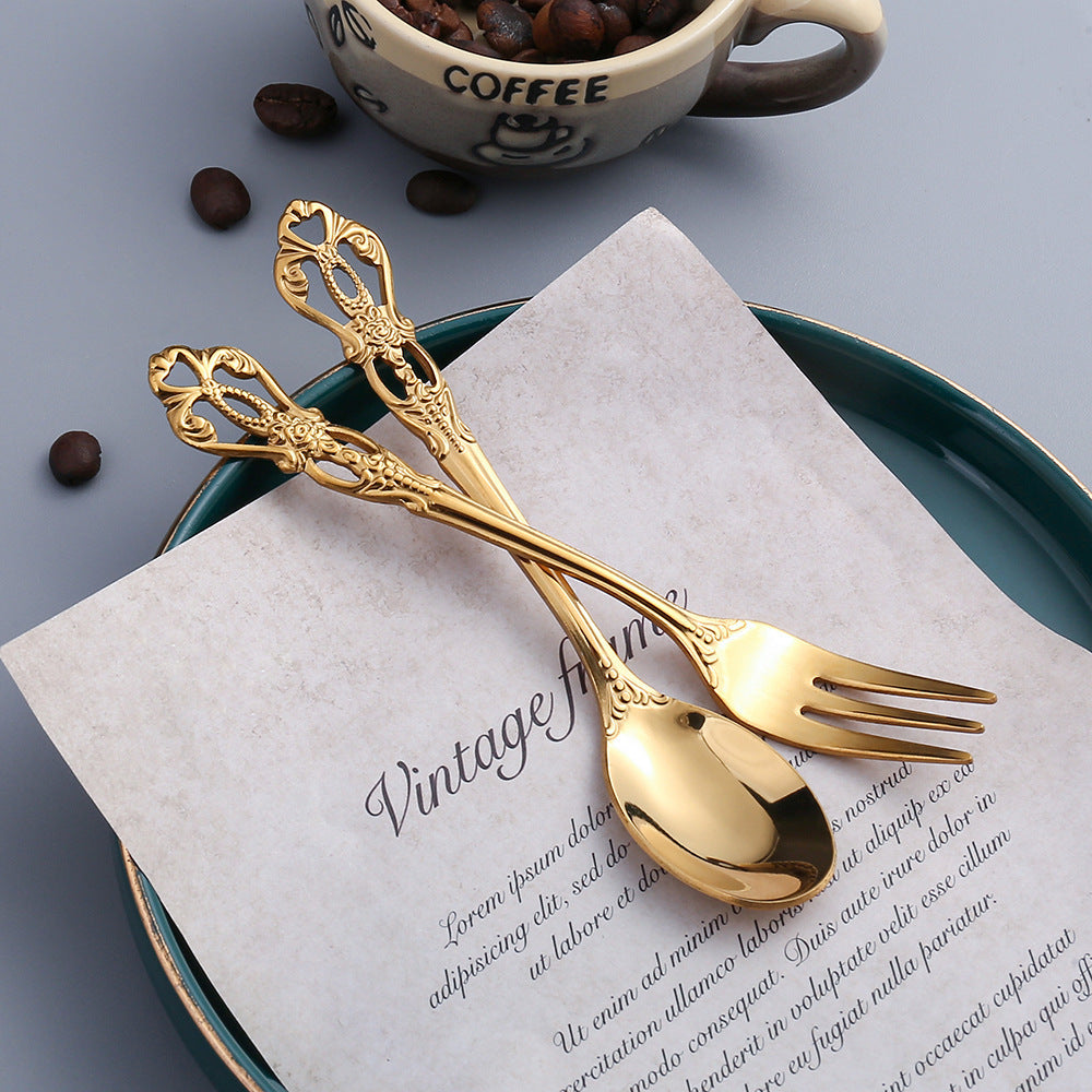 Zerelle – Hollow Carved Spoon Set