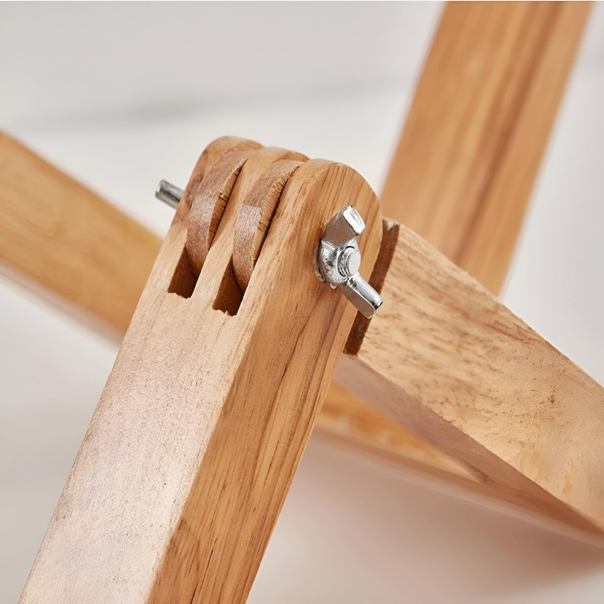 Zerelle – Adjustable Lamp with Wood Details