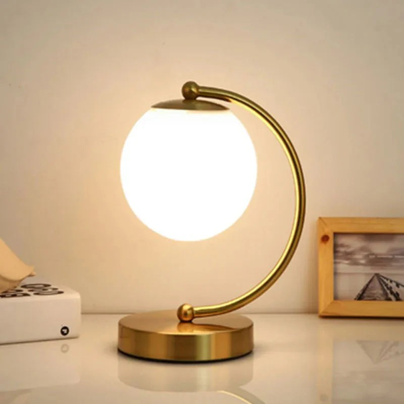 Zerelle – Modern Round LED Table Lamp