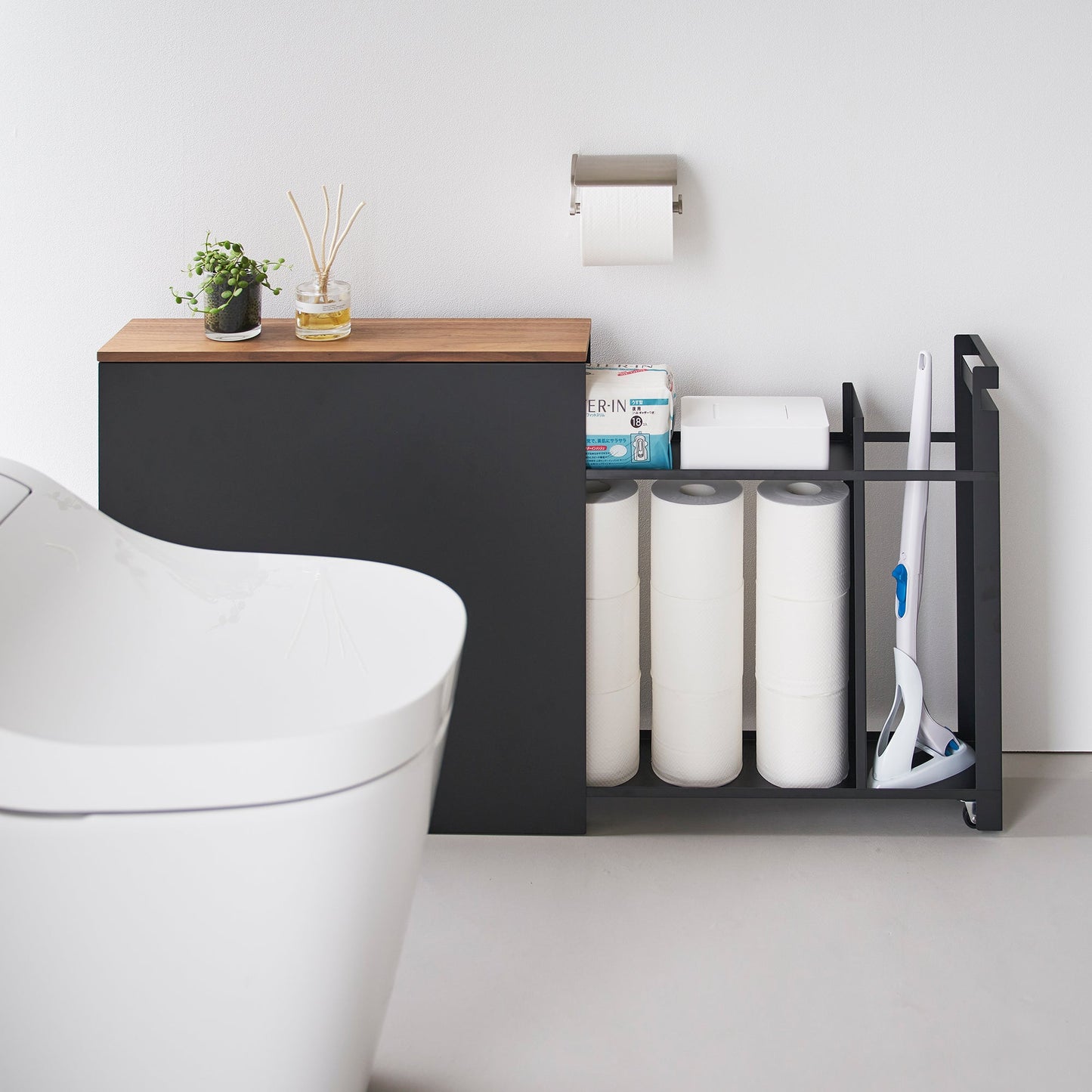 Zerelle – Pull-Out Bathroom Storage Cabinet