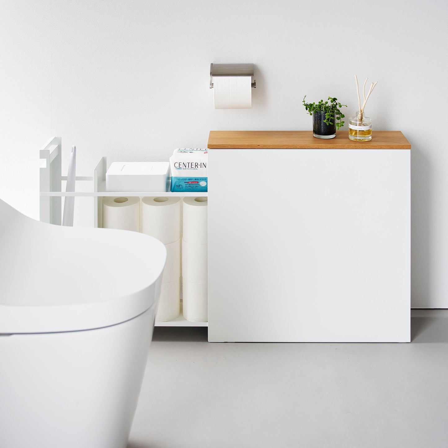Zerelle – Pull-Out Bathroom Storage Cabinet