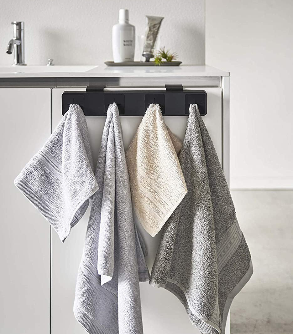 Zerelle – Push Towel Holder