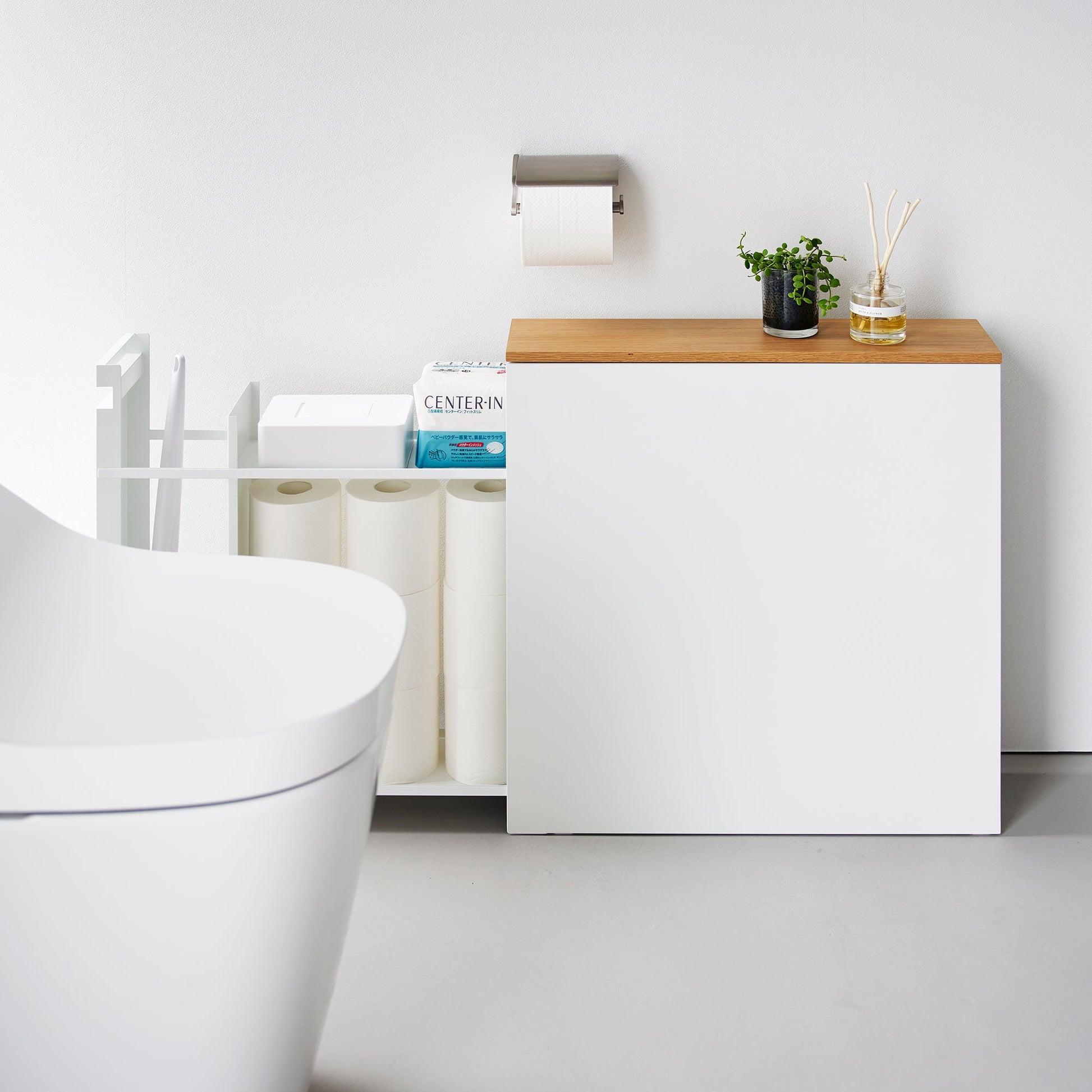 Zerelle – Pull-Out Bathroom Storage Cabinet