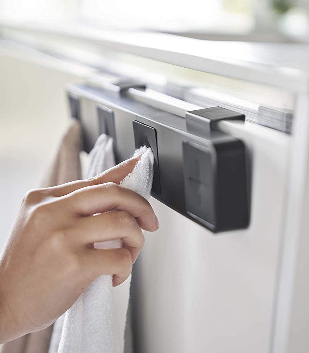 Zerelle – Push Towel Holder